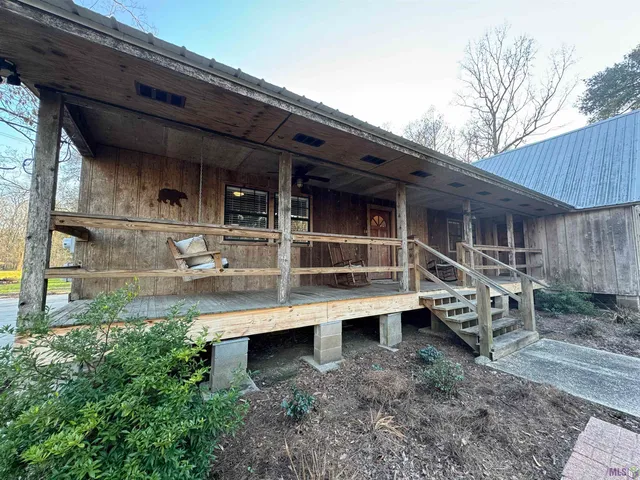 $439,000 | 7490 Bayou Paul Road, St. Gabriel, LA 70776