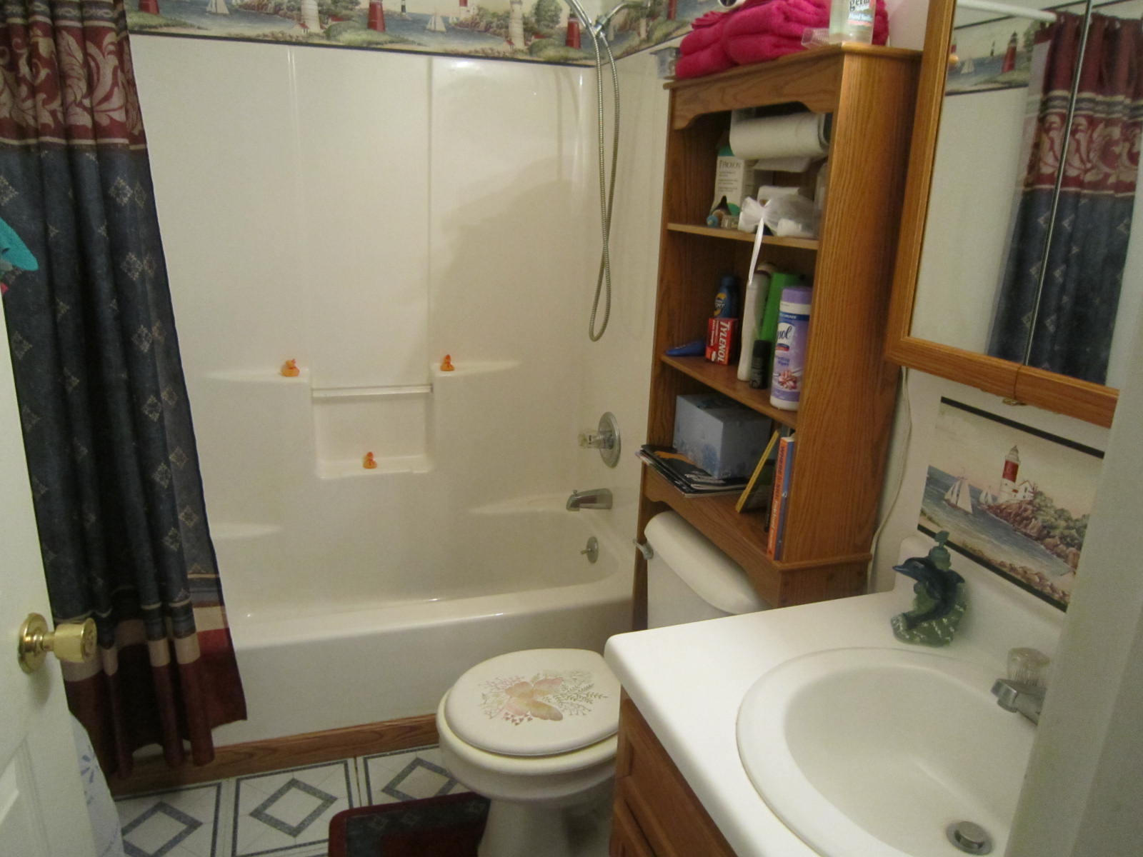 5305 Bethlehem Road Boones Mill, VA 24065 - Photo 13 of 14 Bath