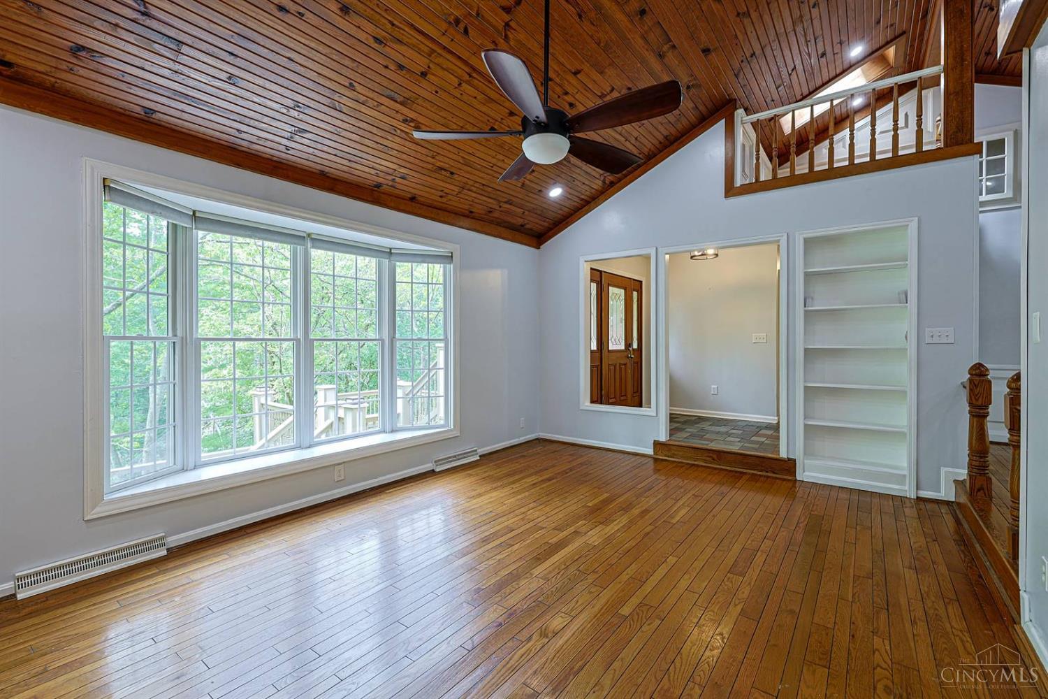 3304 Wagner Road Cincinnati, OH 45245 - Photo 10 of 69 Gallery Image 10