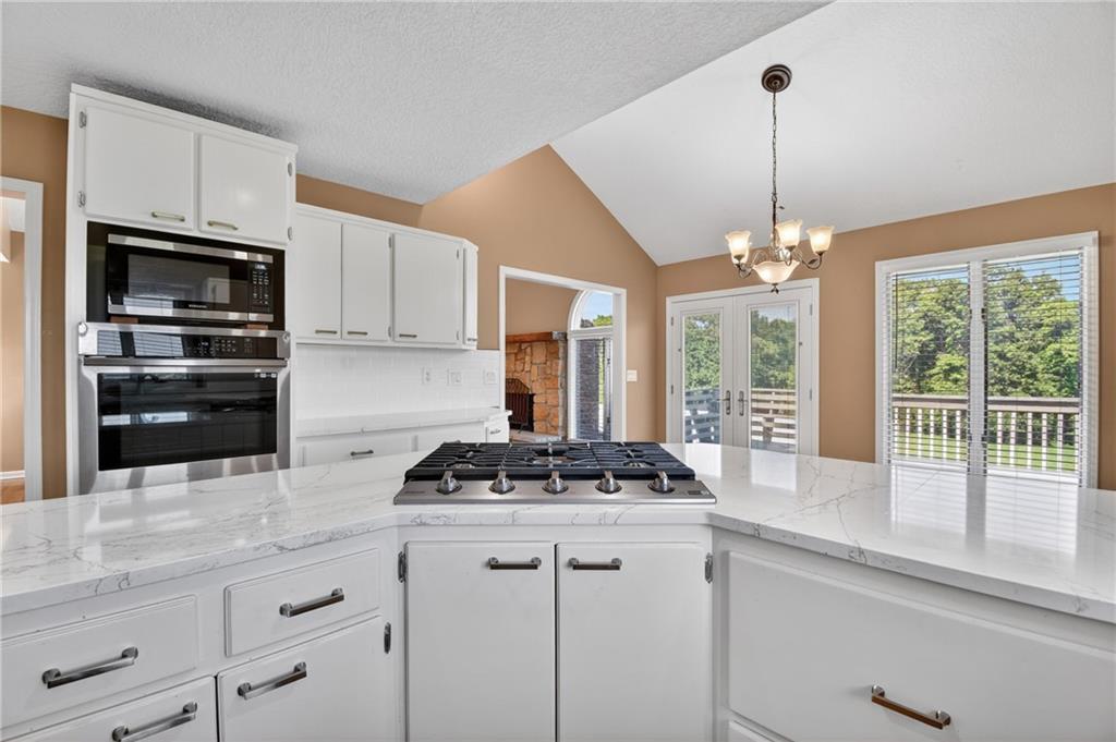 2018 Lexington Road Pleasant Hill, MO 64080 - Photo 20 of 59