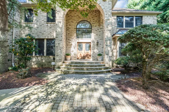 $1,395,000 | 18 Wetherill Drive, Millstone Township, NJ 08510