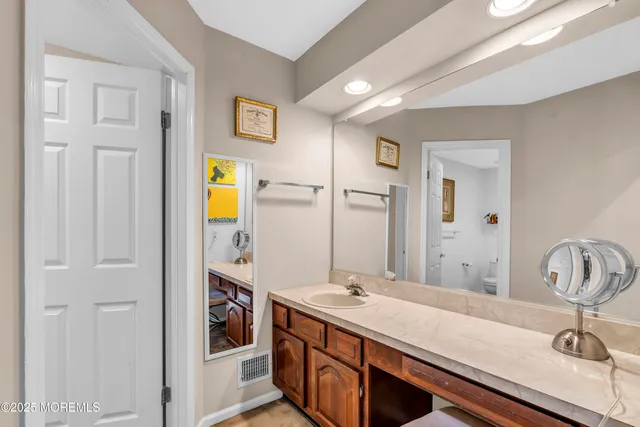 $1,395,000 | 18 Wetherill Drive, Millstone Township, NJ 08510