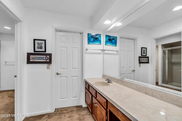 $1,395,000 | 18 Wetherill Drive, Millstone Township, NJ 08510