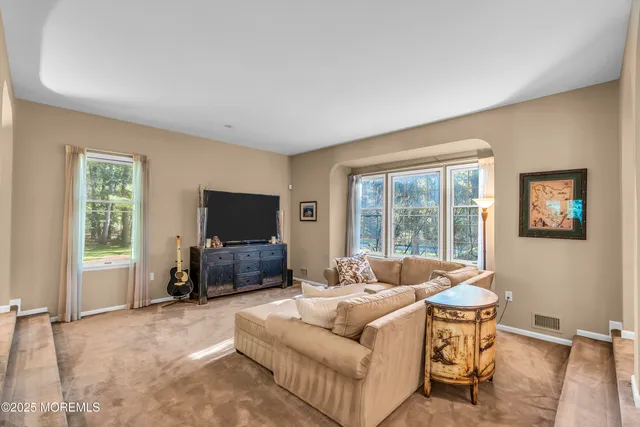 $1,395,000 | 18 Wetherill Drive, Millstone Township, NJ 08510