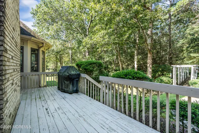 $1,395,000 | 18 Wetherill Drive, Millstone Township, NJ 08510