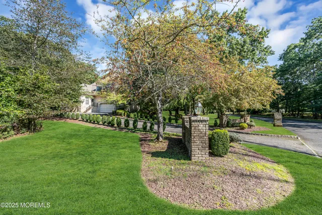 $1,395,000 | 18 Wetherill Drive, Millstone Township, NJ 08510