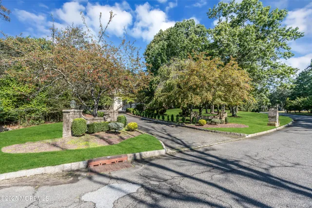 $1,395,000 | 18 Wetherill Drive, Millstone Township, NJ 08510