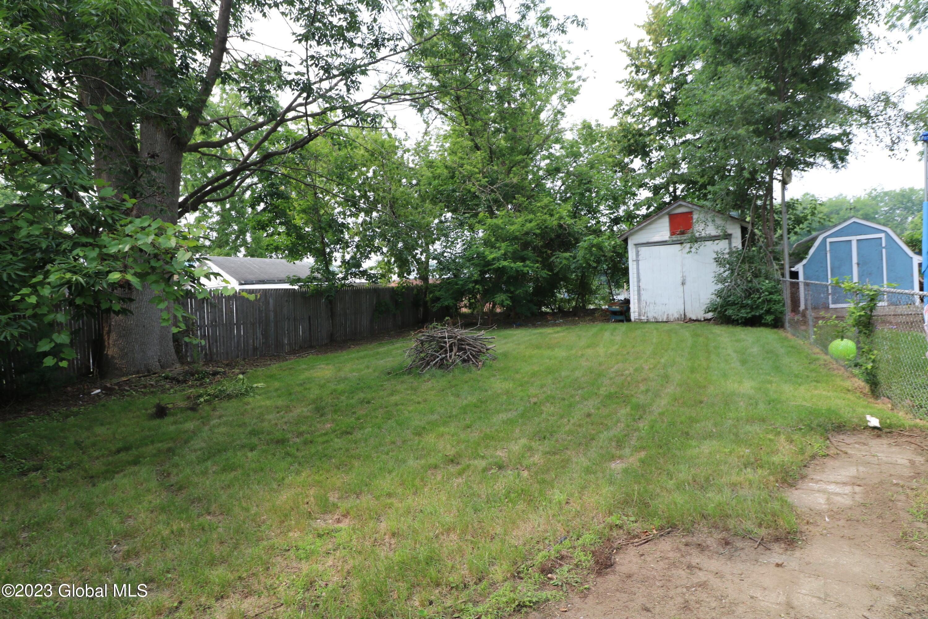 755 Curry Road Rotterdam, NY 12306 - Photo 6 of 6 Rear1