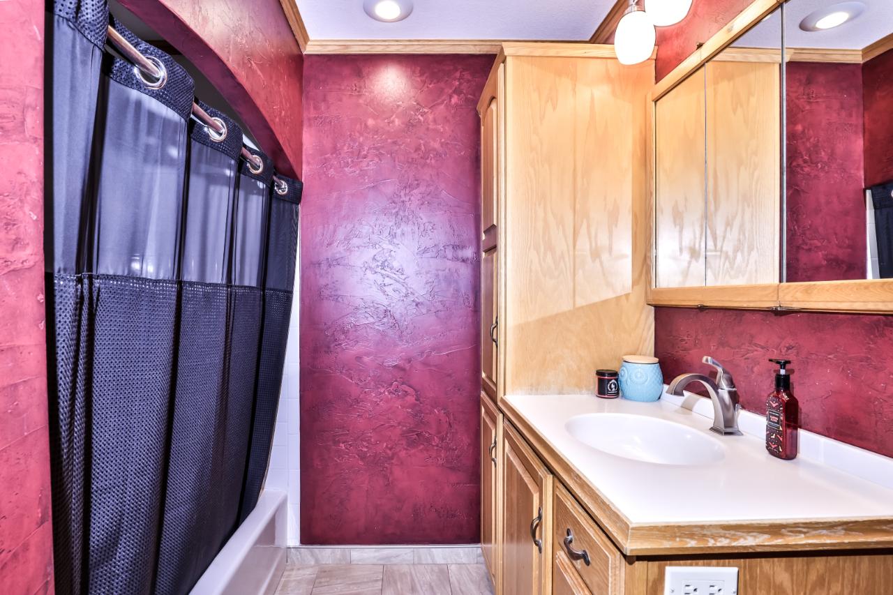 4093 North Bay Road Rhinelander, WI 54501 - Photo 17 of 87 Gallery Image 17