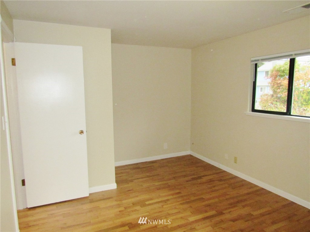 11615 Southeast 160th Street Renton, WA 98058 - Photo 14 of 20 Gallery Image 14