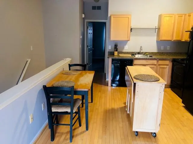 $185,000 | 287 East Palmer Street, Unit 10, Detroit, MI 48202