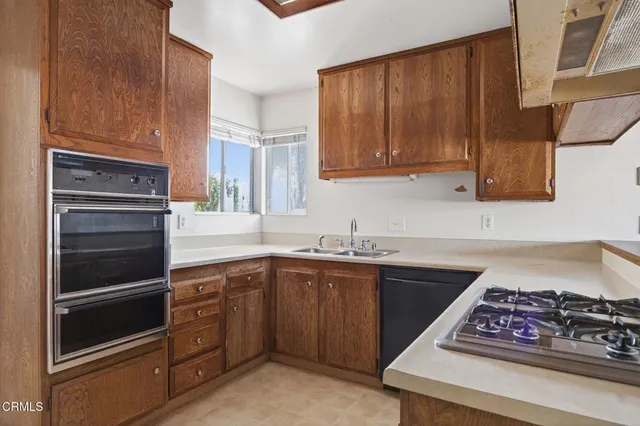 $950,000 | 922 Olympia Avenue, Ventura, CA 93004