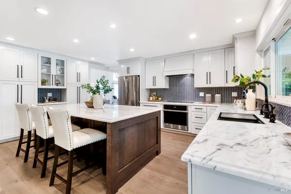 $1,395,000 | 13 Woodland Court, Novato, CA 94947