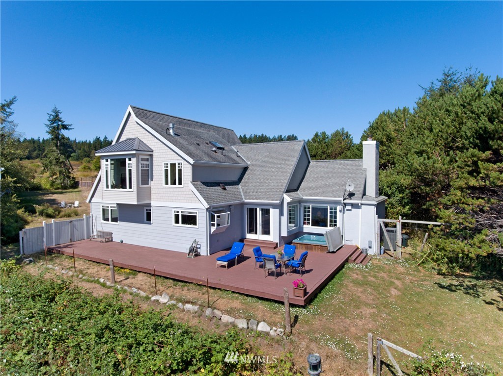3289 Pear Point Road Friday Harbor, WA 98250 - Photo 3 of 25 Gallery Image 3