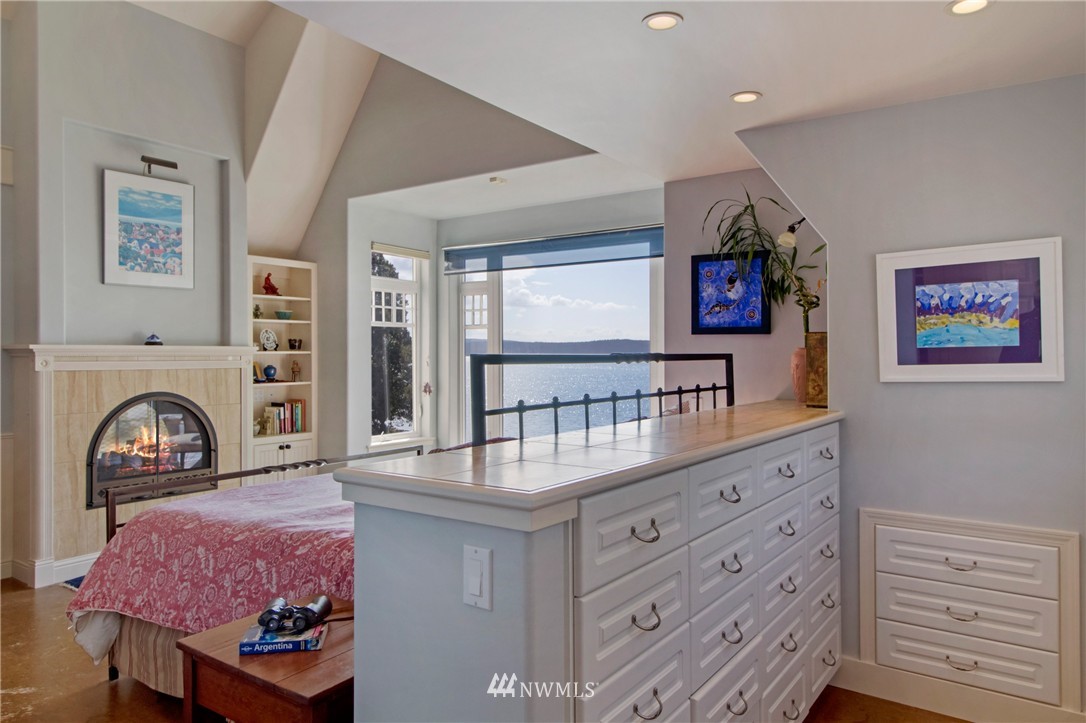 3289 Pear Point Road Friday Harbor, WA 98250 - Photo 8 of 25 Gallery Image 8