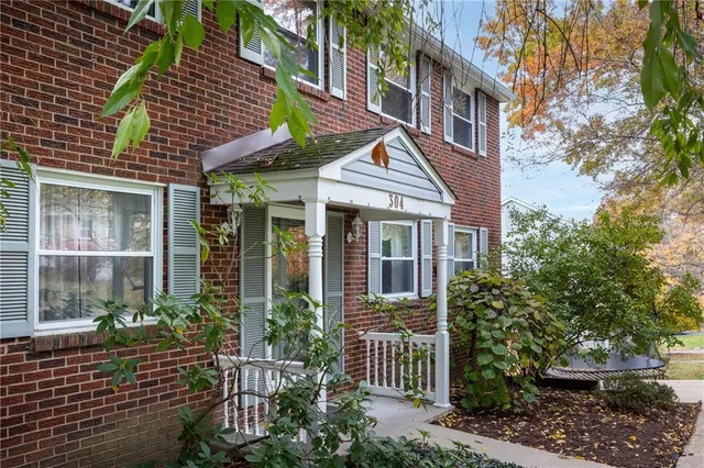 $459,000 | 304 Alamo Drive, Pittsburgh, PA 15241