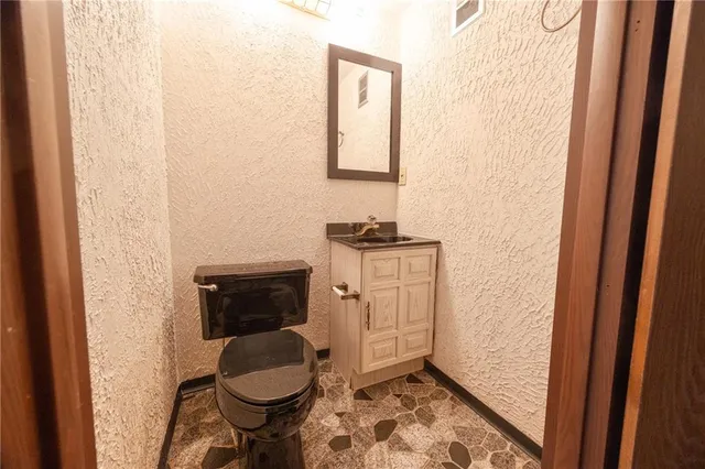 $459,000 | 304 Alamo Drive, Pittsburgh, PA 15241