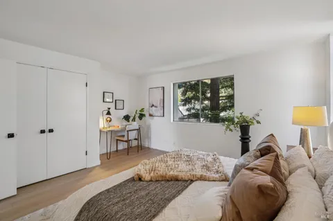 $399,000 | 94 Anchorage Road, Sausalito, CA 94965