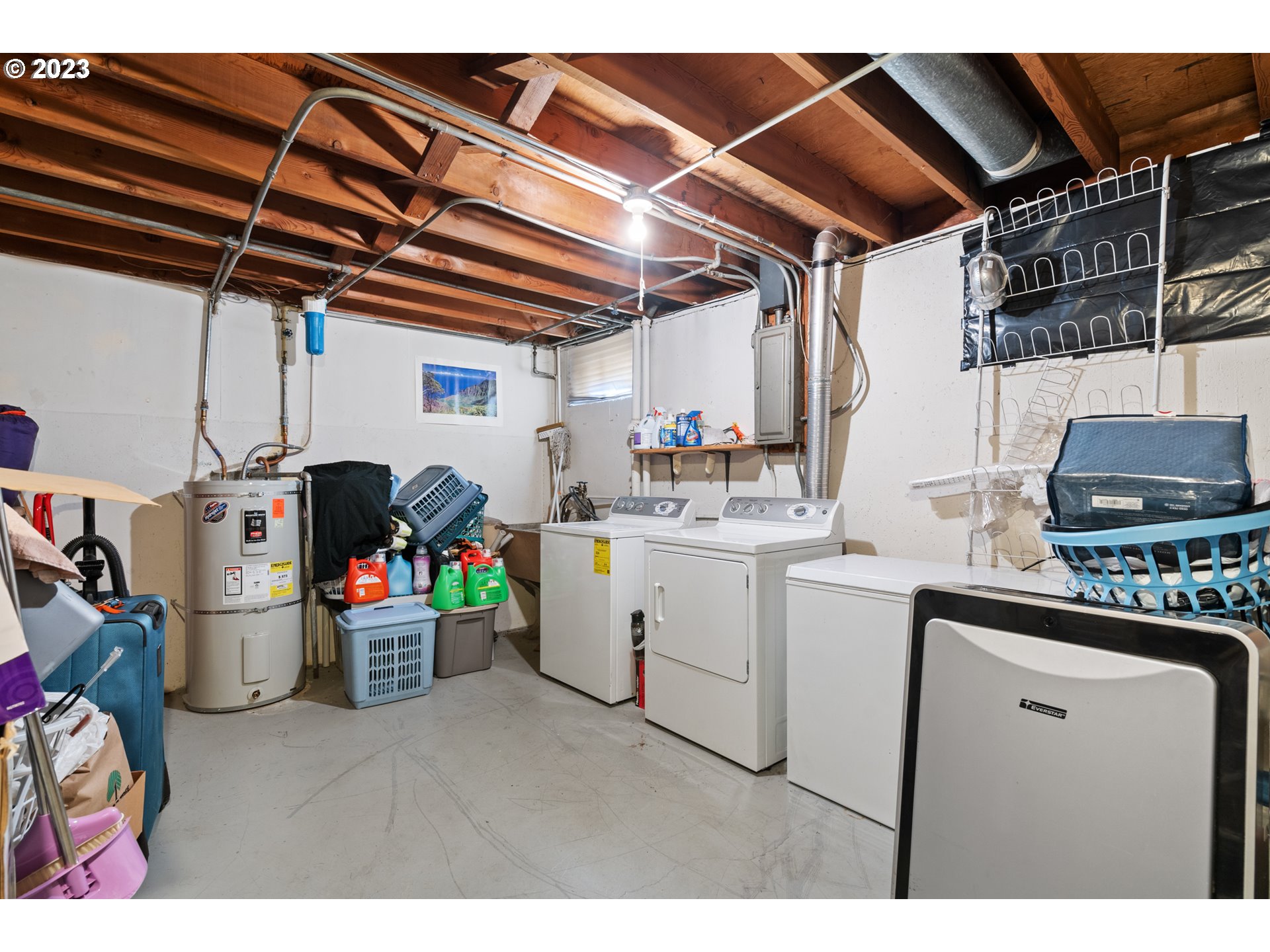 3832 North Kilpatrick Street Portland, OR 97217 - Photo 29 of 34 a utility room with dryer and washer