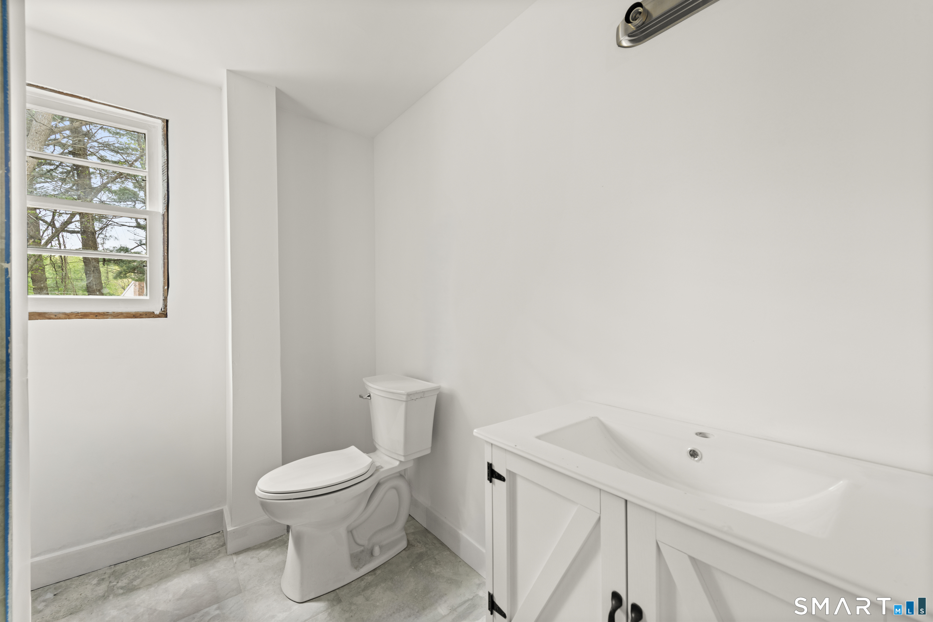 1335 Wolf Hill Road Cheshire, CT 06410 - Photo 17 of 21