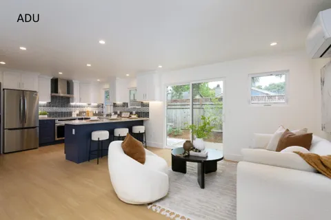 $2,500,000 | 926 Iris Street, Redwood City, CA 94061