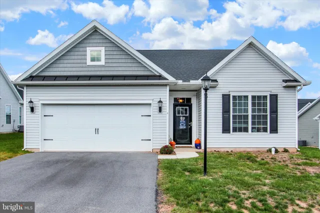 $419,900 | 8 Osprey Court, Gettysburg, PA 17325