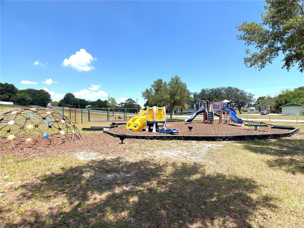 1378 Legatto Loop Dundee, FL 33838 - Photo 33 of 34