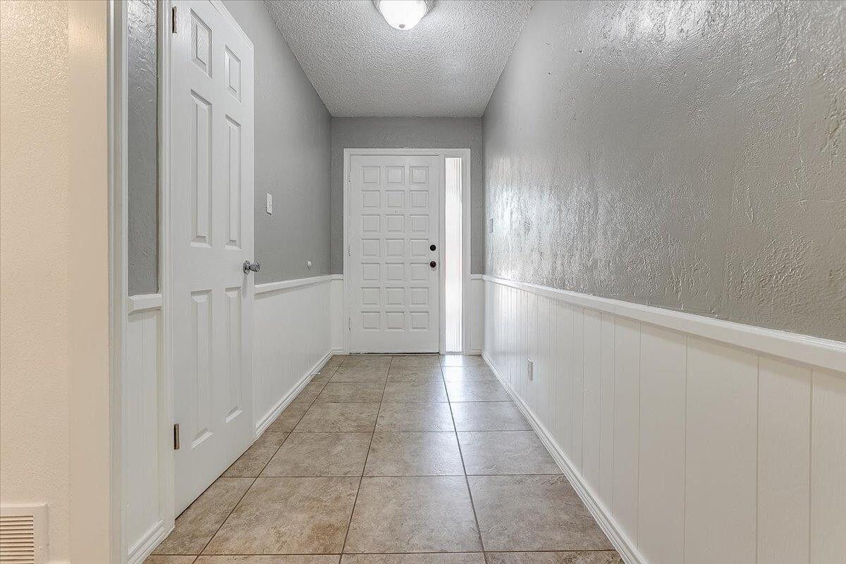 3403 79th Street Lubbock, TX 79423 - Photo 4 of 43 20241220083643641254000000-o