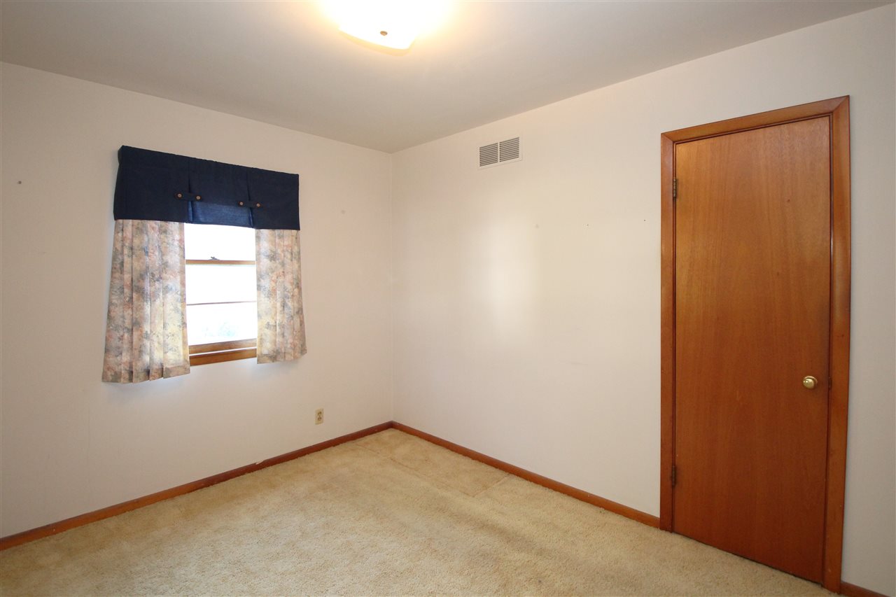 118 Briargate Road Washington, IL 61571 - Photo 15 of 36 Gallery Image 15