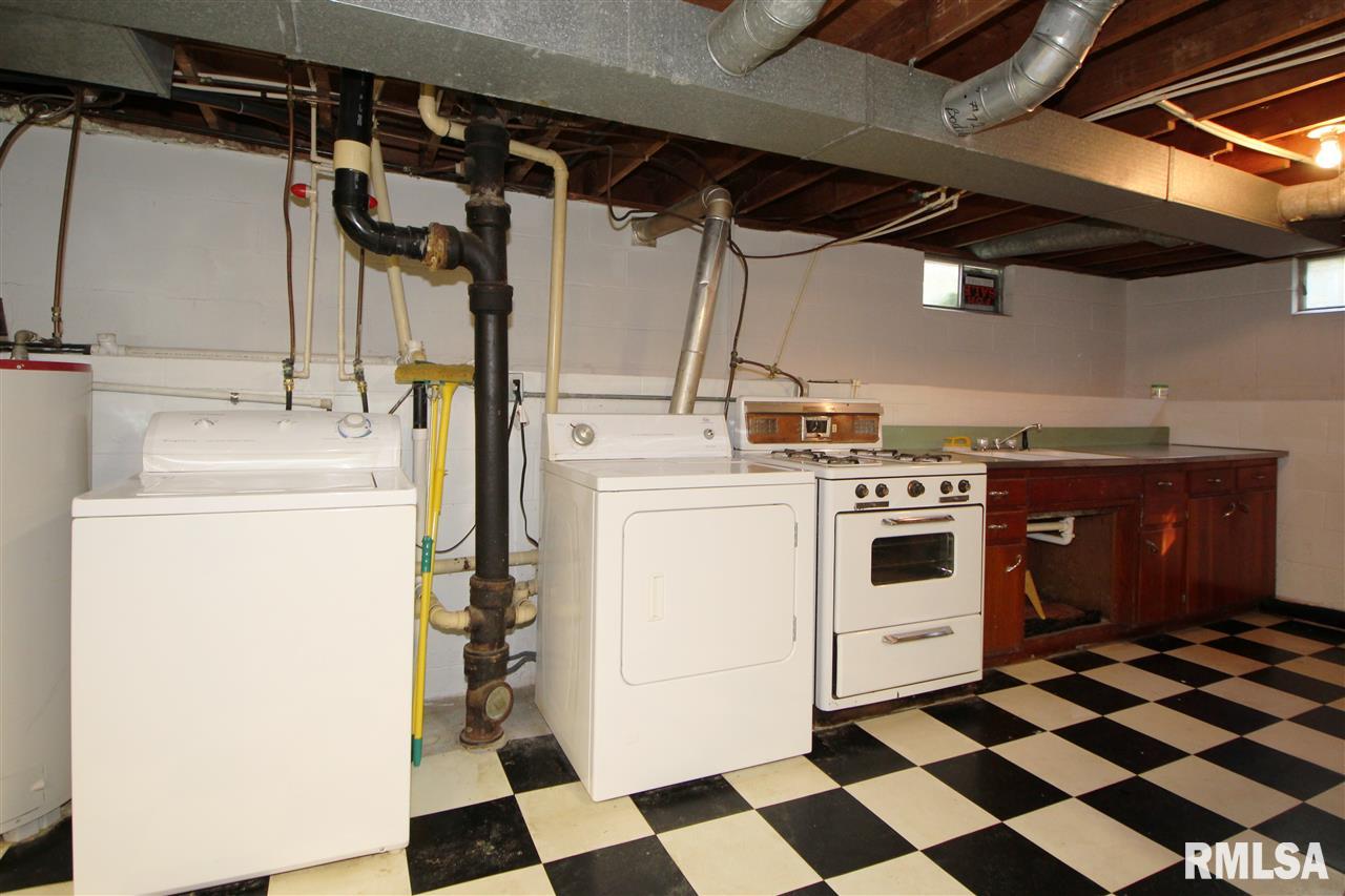 118 Briargate Road Washington, IL 61571 - Photo 27 of 36 Gallery Image 27