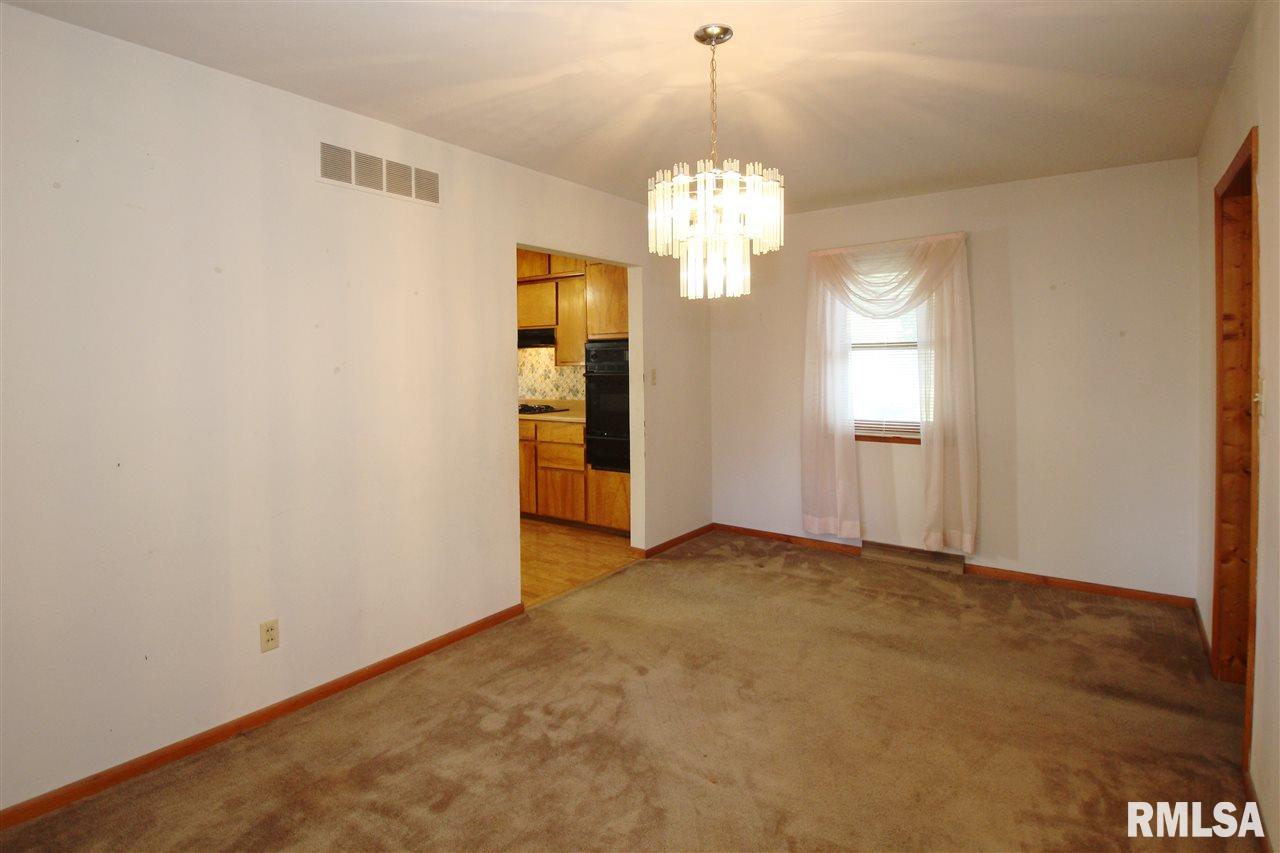 118 Briargate Road Washington, IL 61571 - Photo 7 of 36 Gallery Image 7