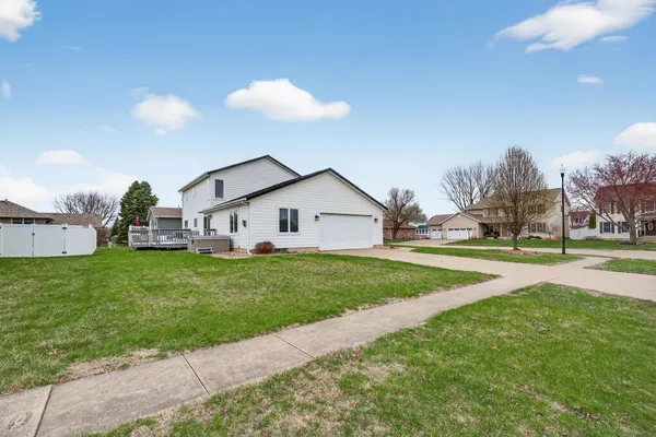 $450,000 | 704 South 8th Street, Eldridge, IA 52748