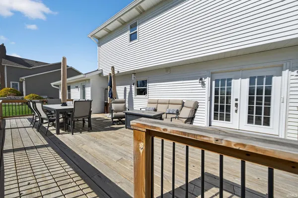 $724,599 | 15460 Durham Way East, Granger, IN 46530