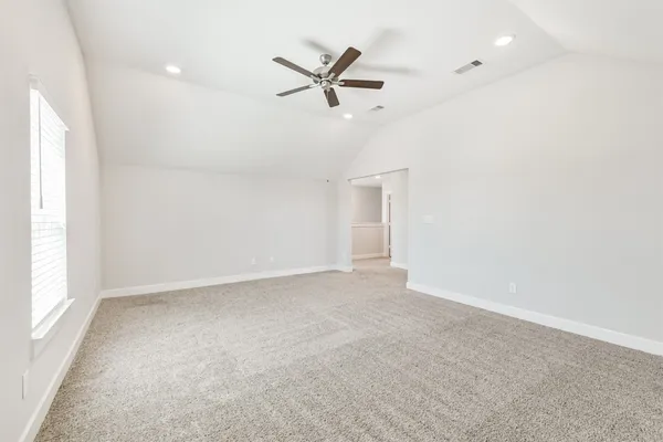 $2,395 | 13083 Clear View Drive, Willis, TX 77318