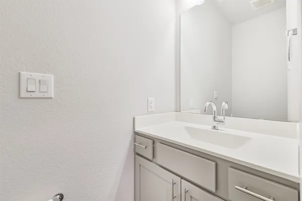 $2,395 | 13083 Clear View Drive, Willis, TX 77318