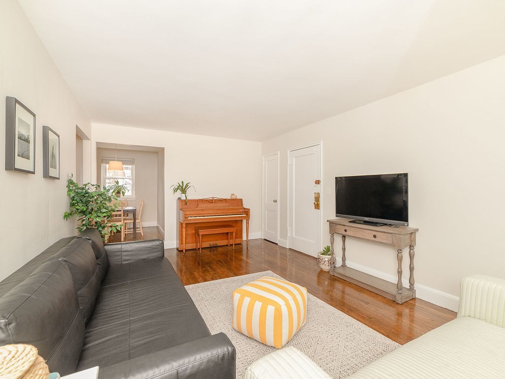 7 Lanark Road, Unit 1 Brookline, MA 02445 - Photo 3 of 20