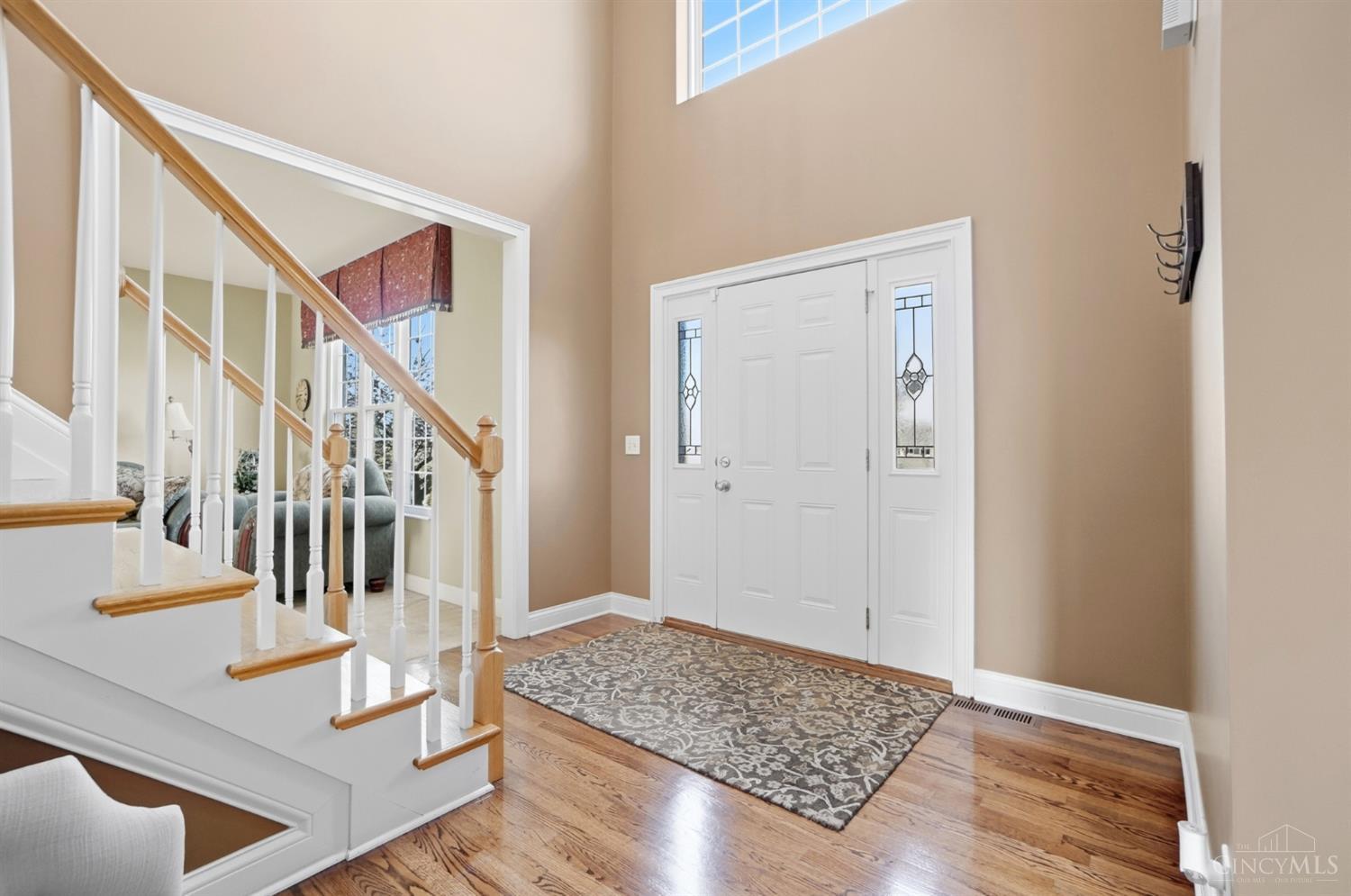 5558 Eden Ridge Drive Cincinnati, OH 45247 - Photo 2 of 40