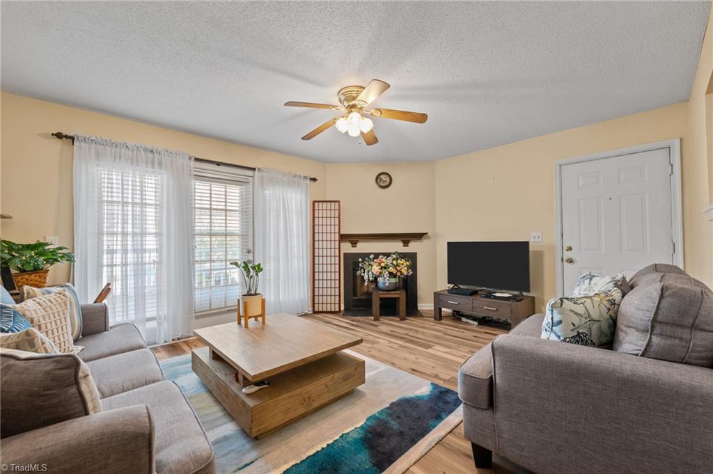 5523 Hornaday Road, Unit D Greensboro, NC 27409 - Photo 3 of 21