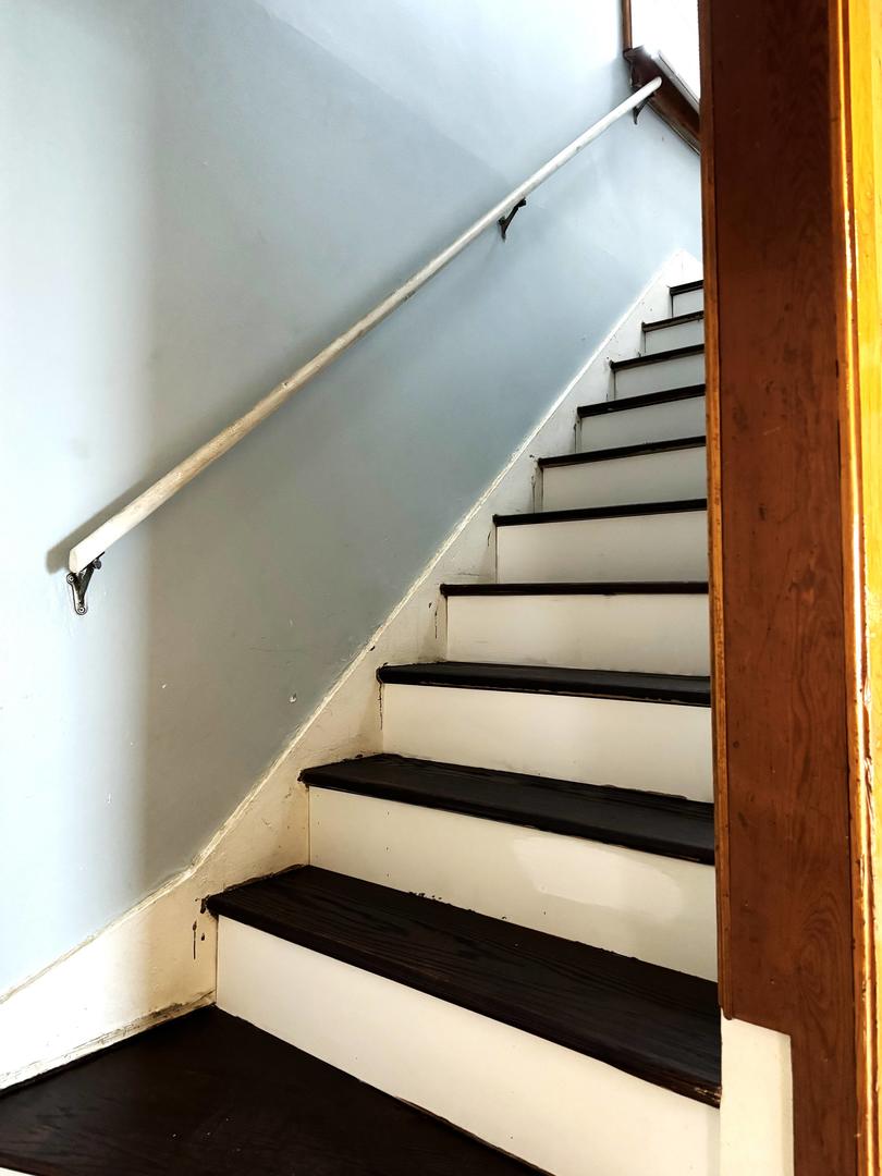 3232 Ezra Avenue Zion, IL 60099 - Photo 19 of 29 a view of entryway