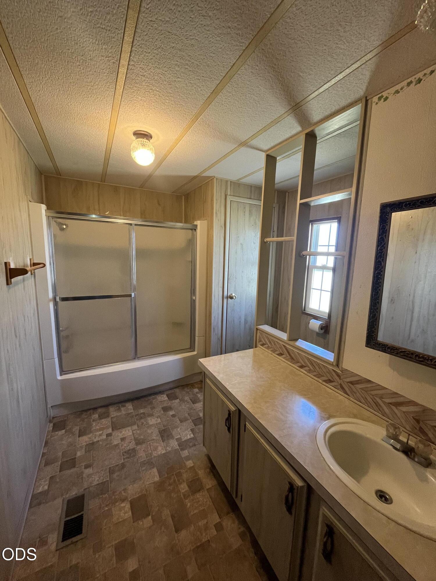 31433 Price Street Bonanza, OR 97623 - Photo 11 of 13