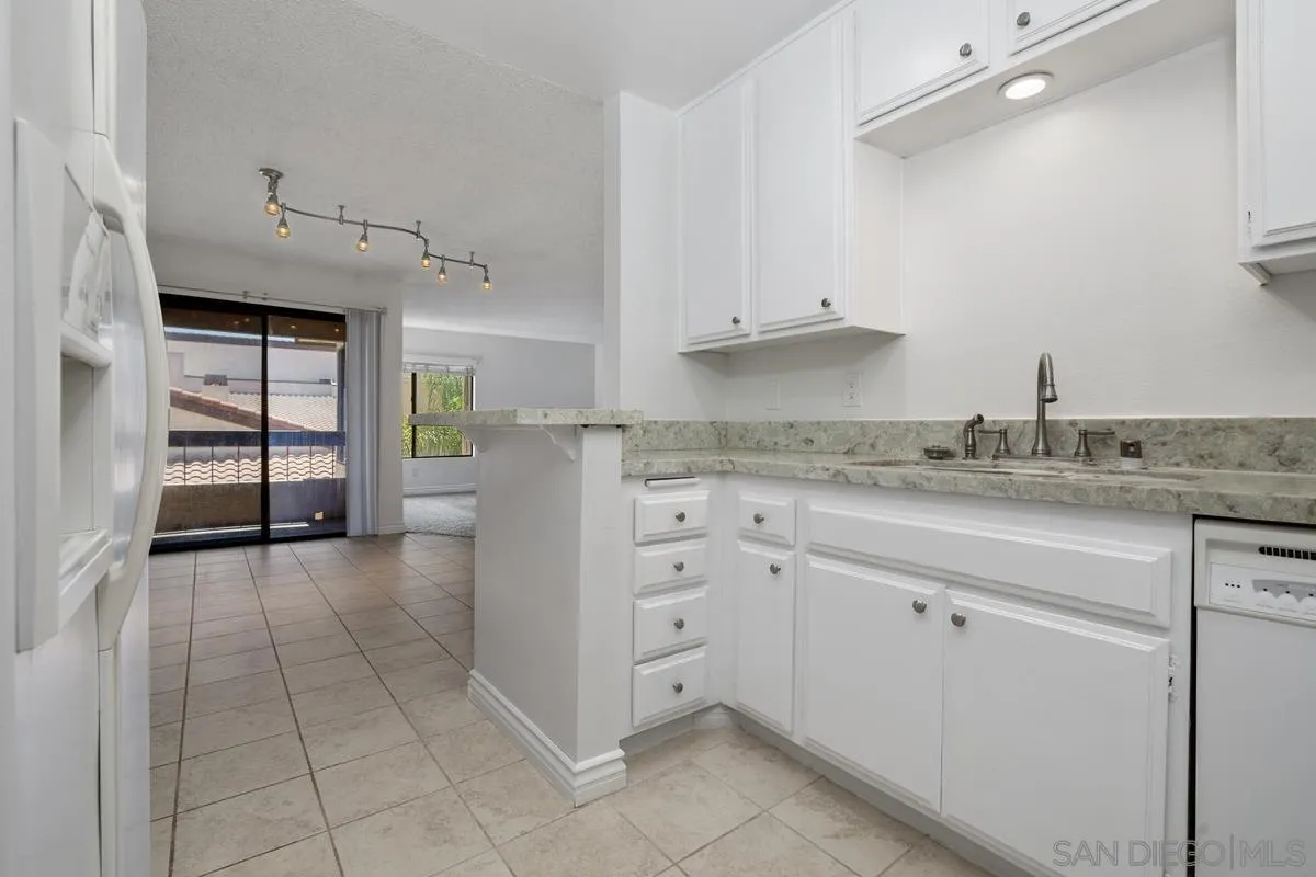 6747 Friars Road, Unit 126 San Diego, CA 92108 - Photo 15 of 38 Gallery Image 15