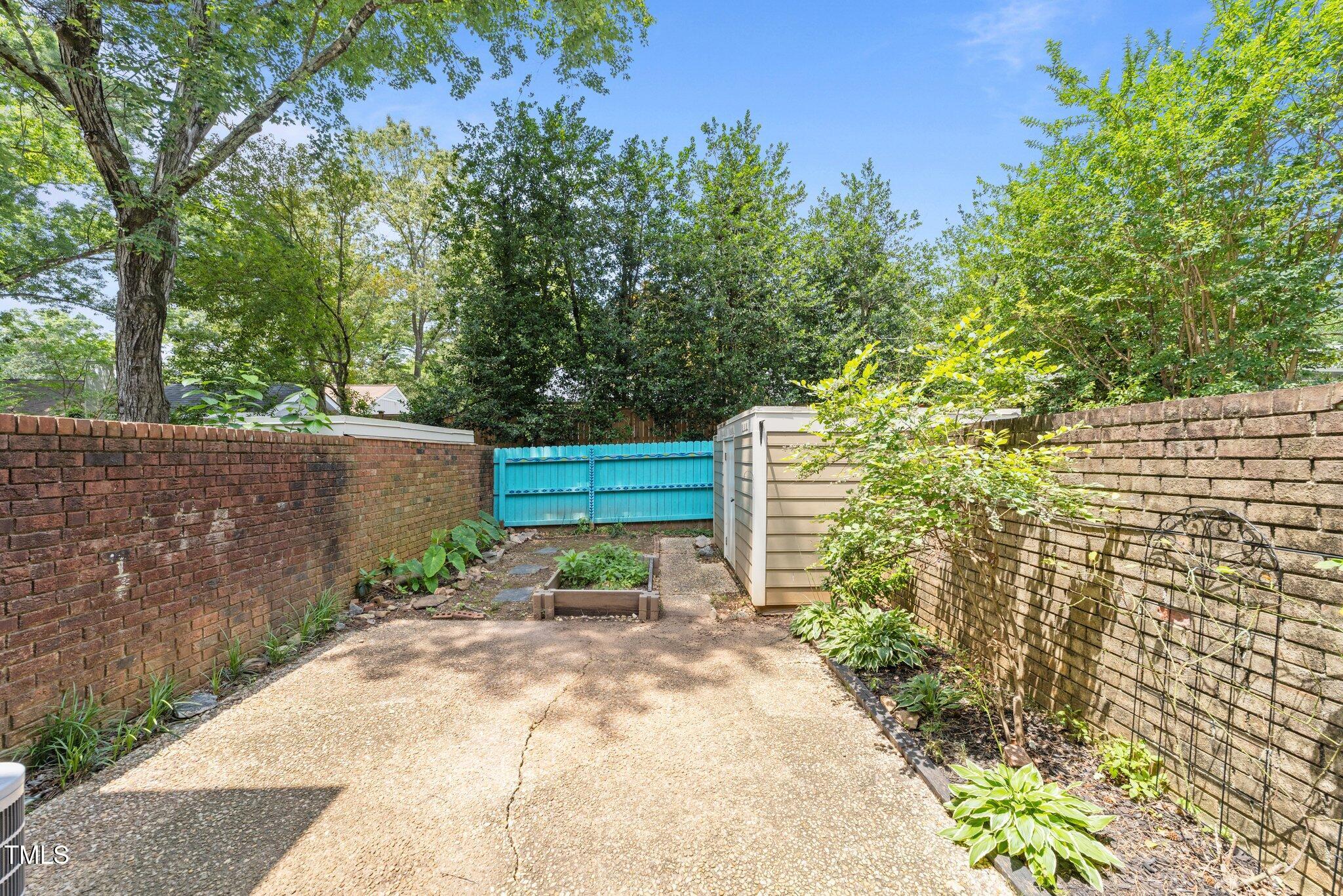 2947 Wycliff Road Raleigh, NC 27607 - Photo 21 of 30 Yard 1