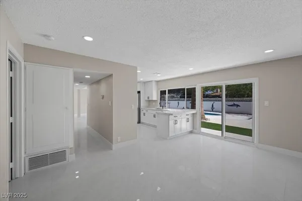 $3,200 | 2975 Boise Street, Las Vegas, NV 89121