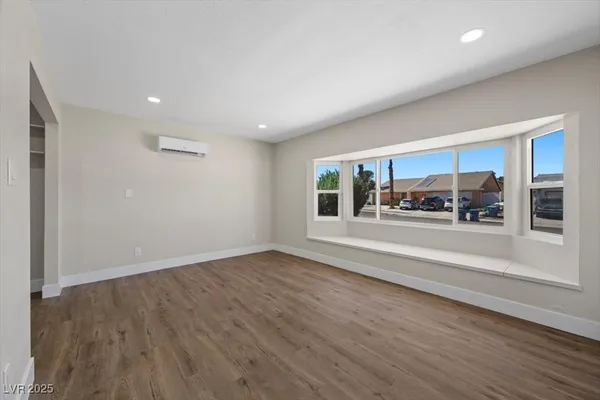 $3,200 | 2975 Boise Street, Las Vegas, NV 89121