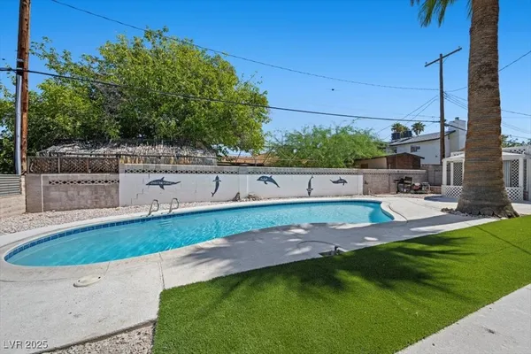 $3,200 | 2975 Boise Street, Las Vegas, NV 89121