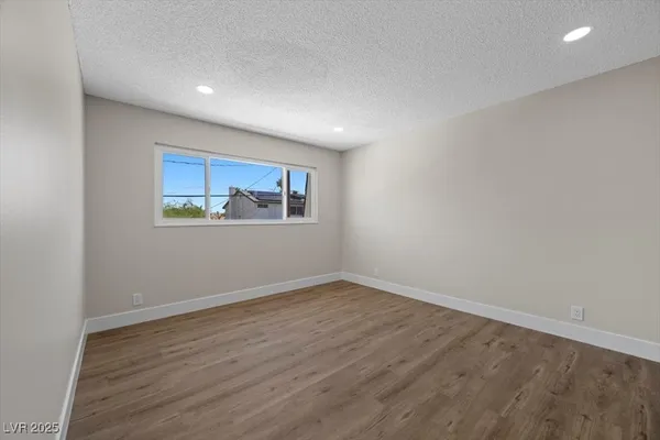$3,200 | 2975 Boise Street, Las Vegas, NV 89121