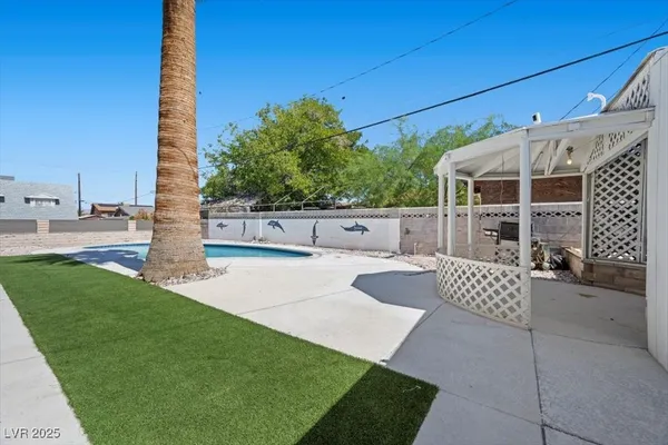 $3,200 | 2975 Boise Street, Las Vegas, NV 89121