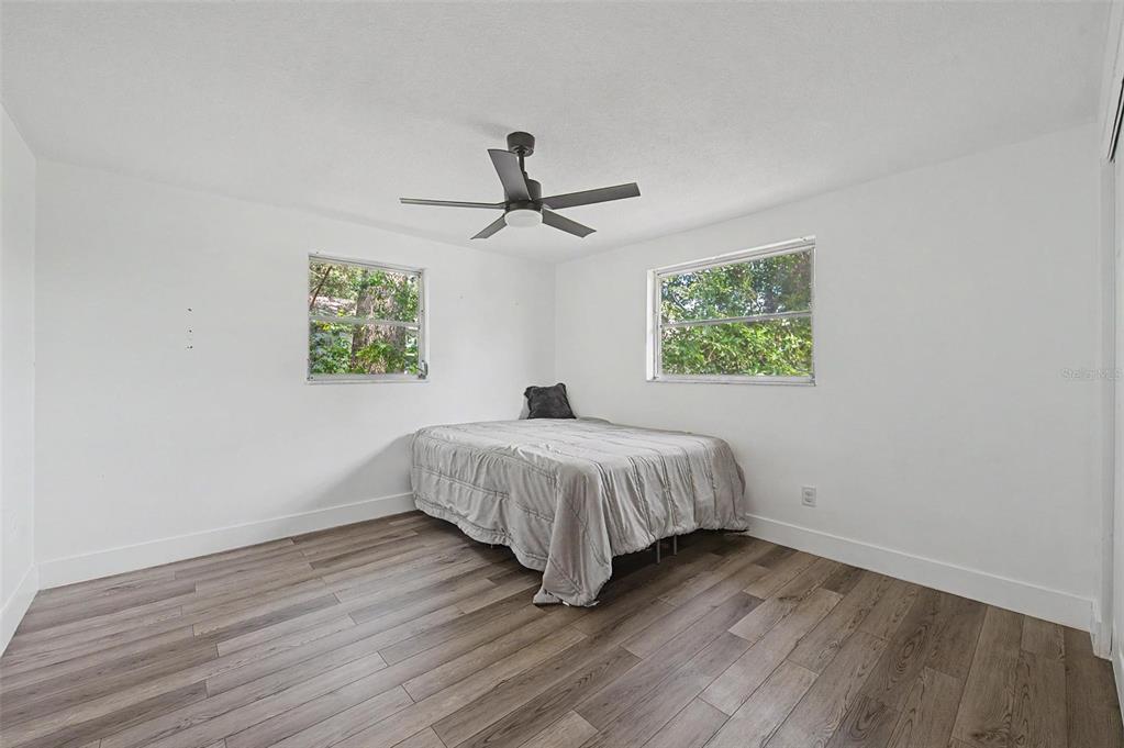 11592 110th Terrace Largo, FL 33778 - Photo 16 of 29