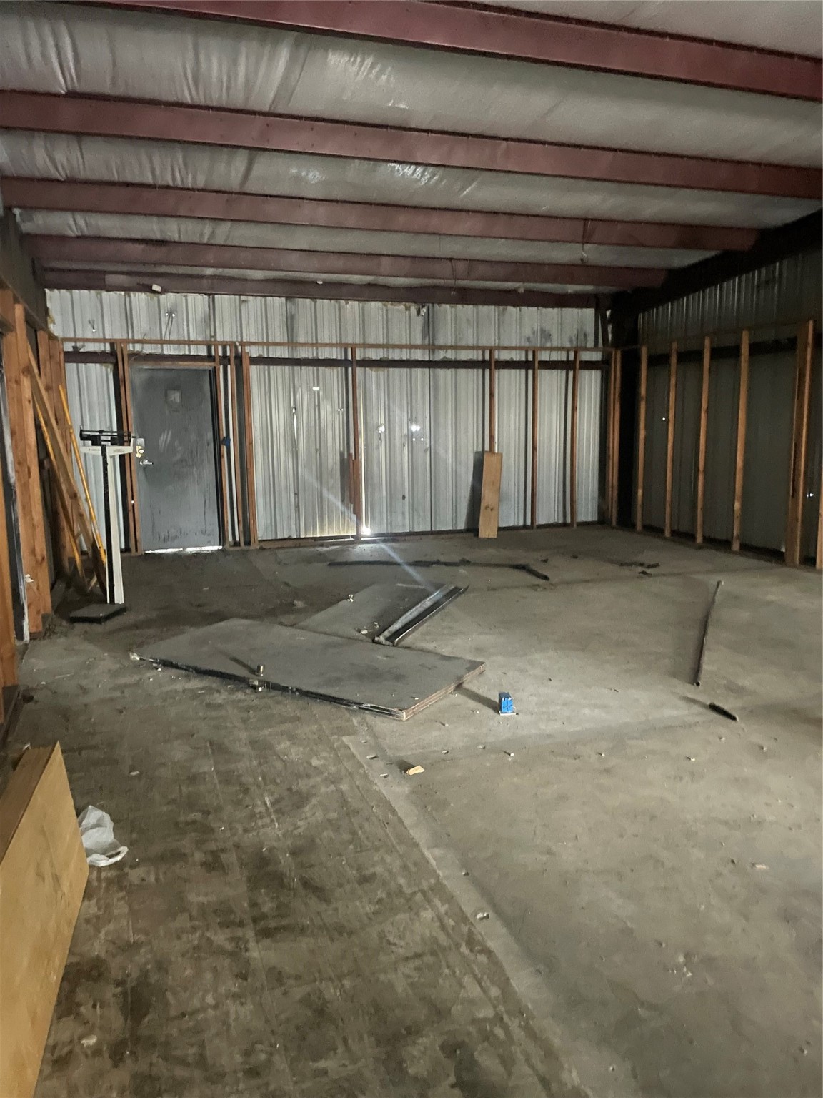 14215 South Post Oak Road Houston, TX 77045 - Photo 5 of 10 a view of parking garage