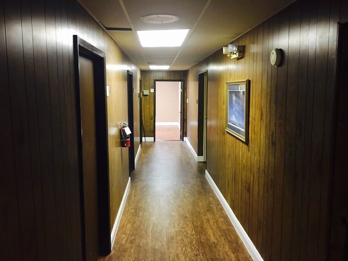 14215 South Post Oak Road Houston, TX 77045 - Photo 9 of 10 a view of gallery